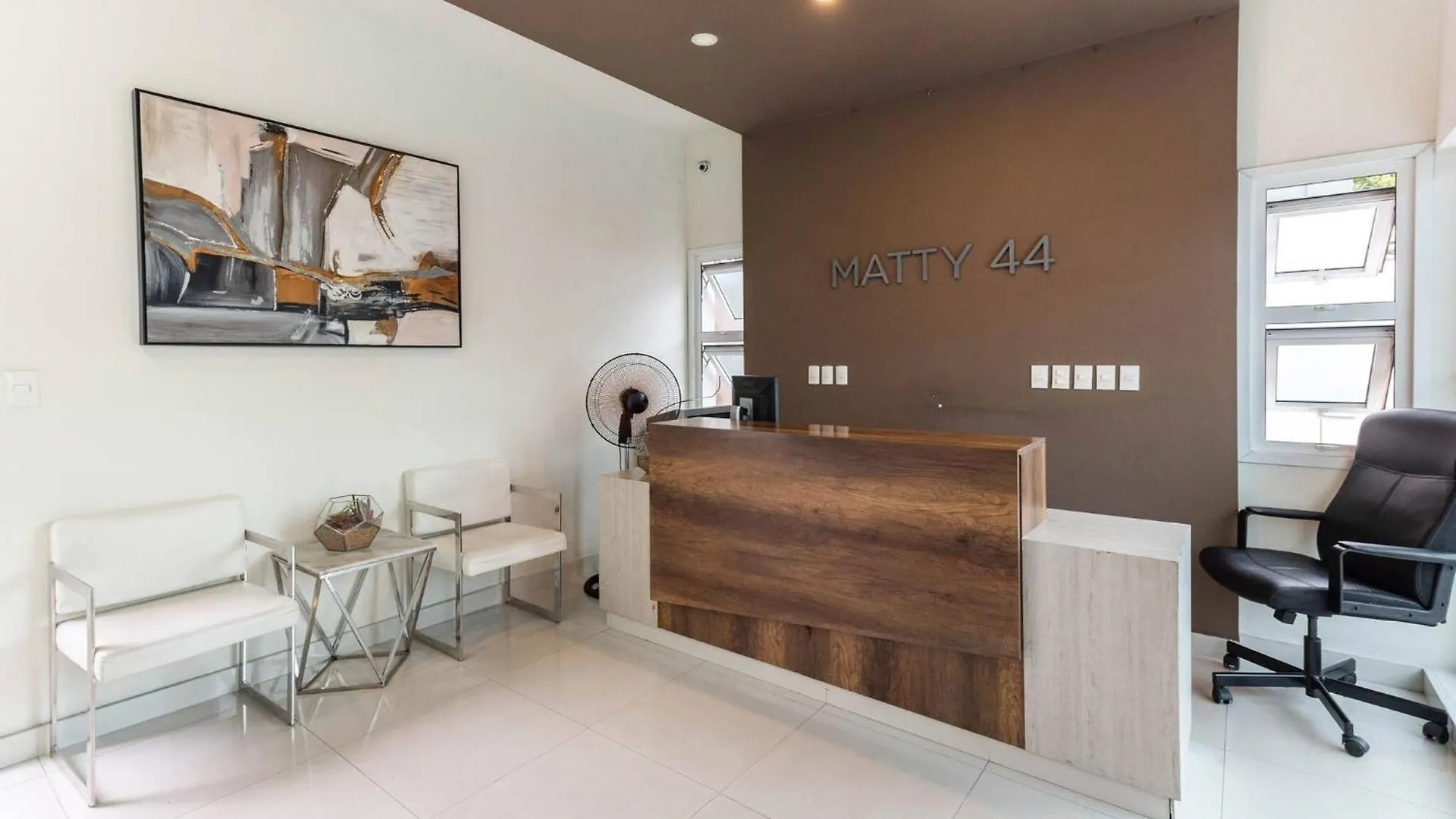 Upscale 3 Bedroom Apartment For Family Or Friends Stay Los Prados