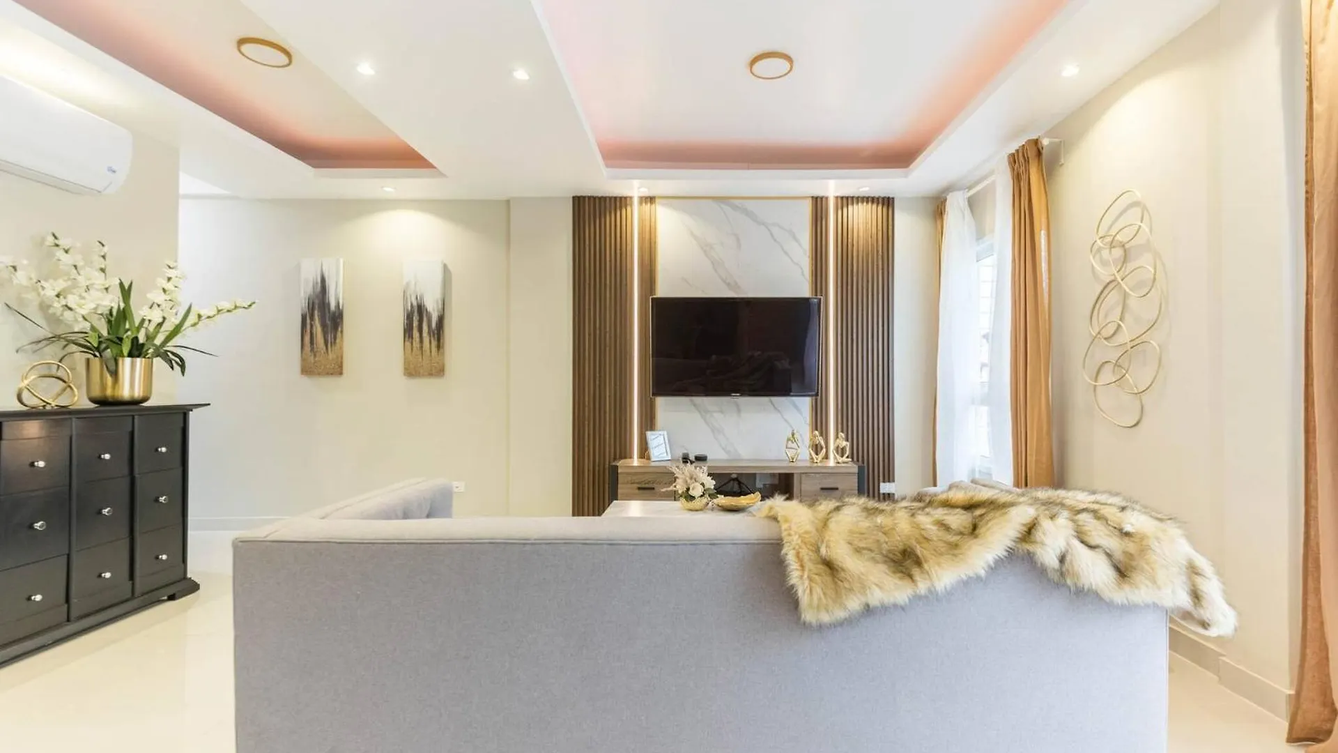 Upscale 3 Bedroom Apartment For Family Or Friends Stay Los Prados 0*,  Dominican Republic