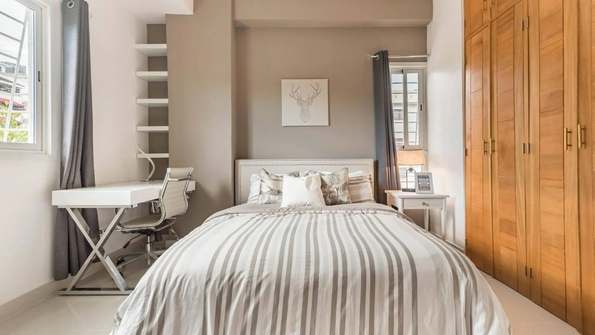 Upscale 3 Bedroom Apartment For Family Or Friends Stay Los Prados